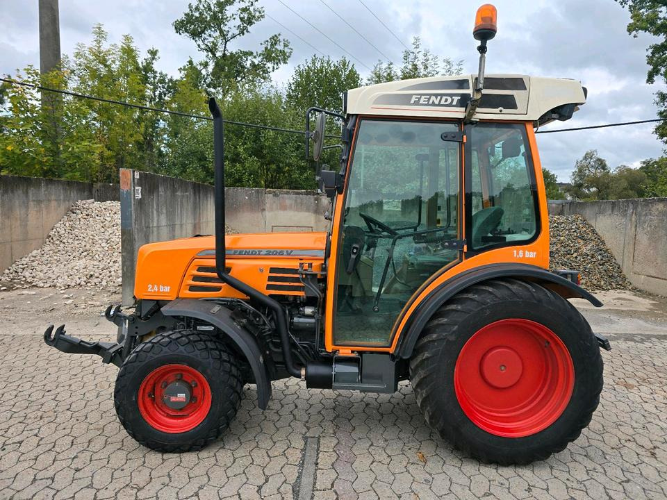 Fendt 206V Schmalspurtraktor Traktor Schlepper Weinbergtraktor 206 208 210 Farmer Favorit Obstbau Weinbau - Τρακτέρ: φωτογραφία 2 Fendt 206V Schmalspurtraktor Traktor Schlepper Weinbergtraktor 206 208 210 Farmer Favorit Obstbau Weinbau - Τρακτέρ: φωτογραφία 2