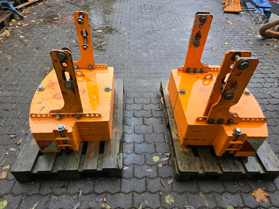 Heckgewicht Unimog 405 U400 U 300 500 400 318 423 427 429 430 530 527 535 Kontergewicht Mulag Mähausleger Böschungsmulcher Dücker - Αντίβαρο: φωτογραφία 1 Heckgewicht Unimog 405 U400 U 300 500 400 318 423 427 429 430 530 527 535 Kontergewicht Mulag Mähausleger Böschungsmulcher Dücker - Αντίβαρο: φωτογραφία 1