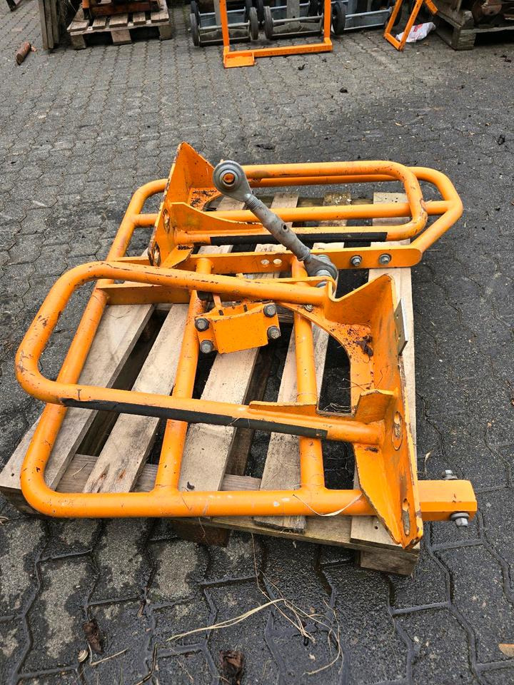 Mulag Seitenanfahrschutz Lampenbügel für Unimog U 300 400 500 UGE UGN 405/12 405/10 Böschungsmäher Böschungsmulcher MHU 800 ME 700 Stoßstange Lampenschutzbügel - Αμάξωμα και εξωτερικό για Κοινοτικο όχημα/ Ειδικό όχημα: φωτογραφία 4 Mulag Seitenanfahrschutz Lampenbügel für Unimog U 300 400 500 UGE UGN 405/12 405/10 Böschungsmäher Böschungsmulcher MHU 800 ME 700 Stoßstange Lampenschutzbügel - Αμάξωμα και εξωτερικό για Κοινοτικο όχημα/ Ειδικό όχημα: φωτογραφία 4