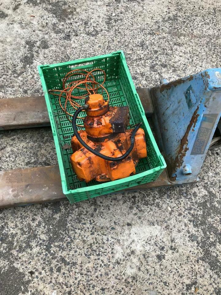 Schneckenantrieb Getriebe Küpper Weisser Salzstreuer Winterdiens - Κιβώτιο ταχυτήτων για Κοινοτικο όχημα/ Ειδικό όχημα: φωτογραφία 1 Schneckenantrieb Getriebe Küpper Weisser Salzstreuer Winterdiens - Κιβώτιο ταχυτήτων για Κοινοτικο όχημα/ Ειδικό όχημα: φωτογραφία 1