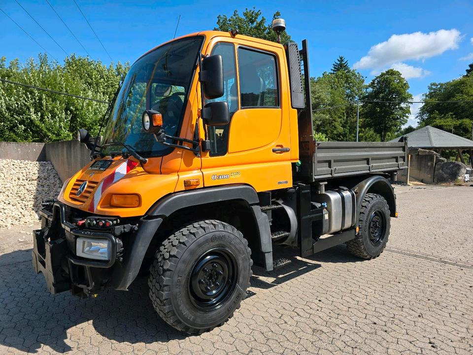 Unimog 405/10 U300 Bluetec 5 Mercedes-Benz U 300 290 400 500 UGE UGN Jotha Absetzkipper Absetzer - Εκχιονιστικό μηχάνημα: φωτογραφία 1 Unimog 405/10 U300 Bluetec 5 Mercedes-Benz U 300 290 400 500 UGE UGN Jotha Absetzkipper Absetzer - Εκχιονιστικό μηχάνημα: φωτογραφία 1