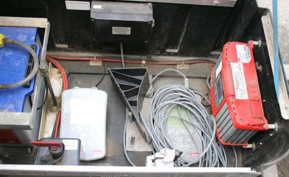 Verkehrsleitanhänger Mersch Nissen Trebbiner Horizont - Τρέιλερ: φωτογραφία 4 Verkehrsleitanhänger Mersch Nissen Trebbiner Horizont - Τρέιλερ: φωτογραφία 4