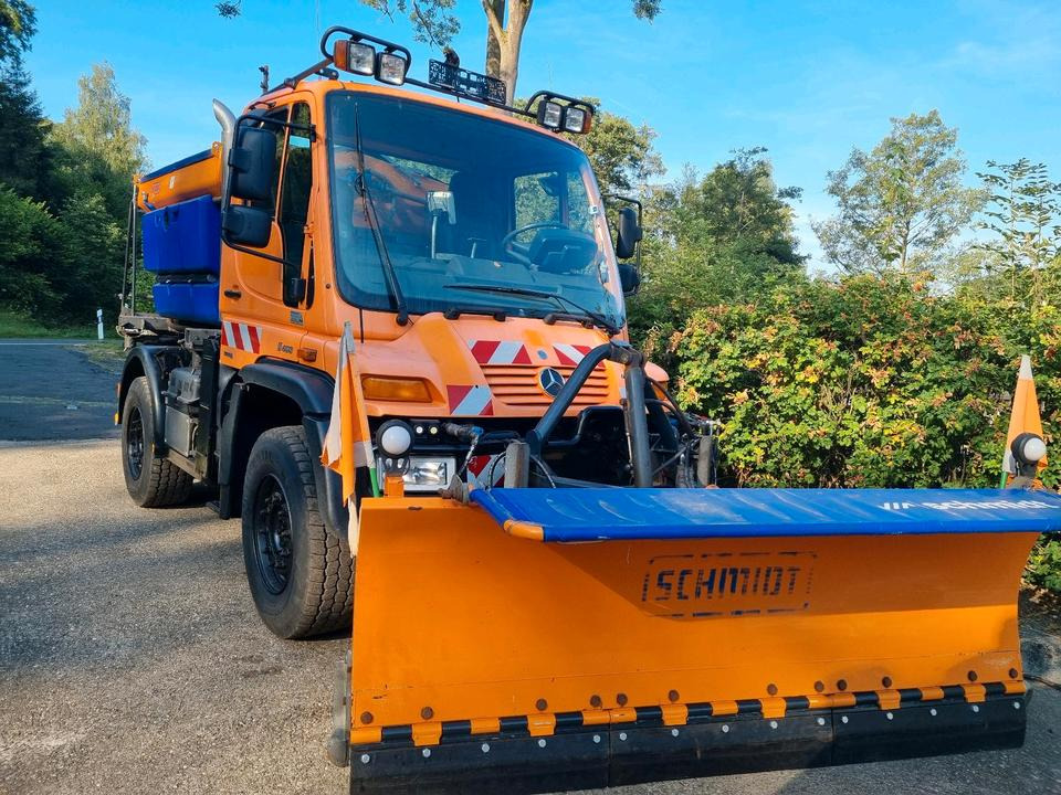 Zu Vermieten! Unimog 405 U400 Winterdienst Schmidt Schneepflug Schneeschild Salzstreuer Leasing Miete - Εκχιονιστικό μηχάνημα: φωτογραφία 1 Zu Vermieten! Unimog 405 U400 Winterdienst Schmidt Schneepflug Schneeschild Salzstreuer Leasing Miete - Εκχιονιστικό μηχάνημα: φωτογραφία 1