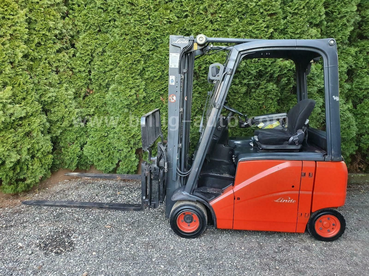 Linde E18 PH 4-Rad Seitenschieber*Zinkenverstellung* - Ηλεκτροκίνητο περονοφόρο: φωτογραφία 2 Linde E18 PH 4-Rad Seitenschieber*Zinkenverstellung* - Ηλεκτροκίνητο περονοφόρο: φωτογραφία 2