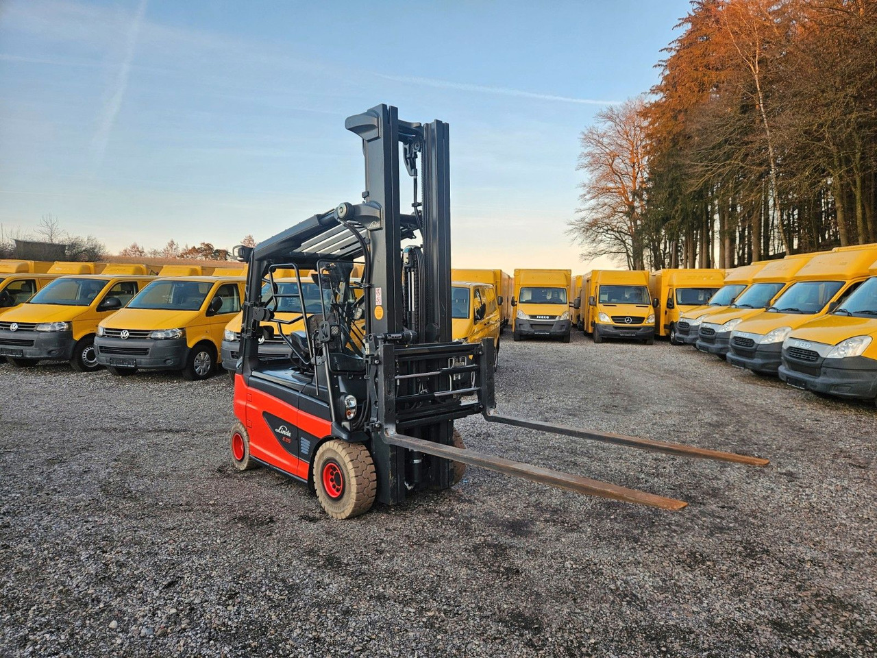 Linde E25 R Roadster , 6.880mm Hubhöhe, StVZO hydr. Zi - Ηλεκτροκίνητο περονοφόρο: φωτογραφία 4 Linde E25 R Roadster , 6.880mm Hubhöhe, StVZO hydr. Zi - Ηλεκτροκίνητο περονοφόρο: φωτογραφία 4
