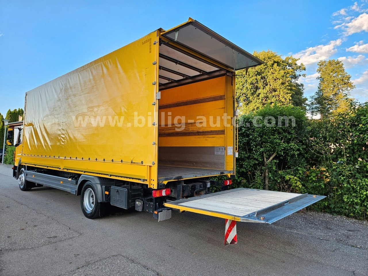 Mercedes-Benz Atego 1327 L * BREMS/SPUR-ASS*DIFF.*LBW*AHK*7.2m - Φορτηγό κόφα: φωτογραφία 2 Mercedes-Benz Atego 1327 L * BREMS/SPUR-ASS*DIFF.*LBW*AHK*7.2m - Φορτηγό κόφα: φωτογραφία 2