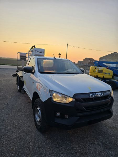 Isuzu D-Max 4x4 podnośnik koszowy 16 m Comet New Eurosky bucket truck boom lift - Φορτηγό με εναέρια πλατφόρμα: φωτογραφία 1 Isuzu D-Max 4x4 podnośnik koszowy 16 m Comet New Eurosky bucket truck boom lift - Φορτηγό με εναέρια πλατφόρμα: φωτογραφία 1