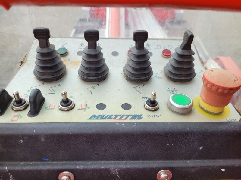 Φορτηγό με εναέρια πλατφόρμα Iveco Daily 35S11 podnośnik koszowy 20 m Multitel MX200 bucket truck boom lift: φωτογραφία 16 Φορτηγό με εναέρια πλατφόρμα Iveco Daily 35S11 podnośnik koszowy 20 m Multitel MX200 bucket truck boom lift: φωτογραφία 16