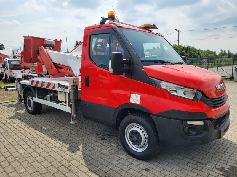 Iveco Daily 35S12 podnośnik koszowy 21 m Multitel MX210 - Φορτηγό με εναέρια πλατφόρμα: φωτογραφία 2 Iveco Daily 35S12 podnośnik koszowy 21 m Multitel MX210 - Φορτηγό με εναέρια πλατφόρμα: φωτογραφία 2