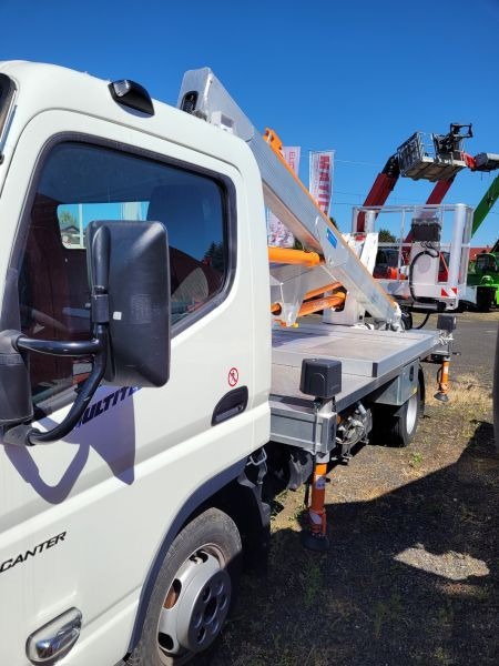 MITSUBISHI Canter Fuso 3C13 podnośnik koszowy 20 m Multitel MXE200 boom lift bucket truck - Φορτηγό με εναέρια πλατφόρμα: φωτογραφία 3 MITSUBISHI Canter Fuso 3C13 podnośnik koszowy 20 m Multitel MXE200 boom lift bucket truck - Φορτηγό με εναέρια πλατφόρμα: φωτογραφία 3