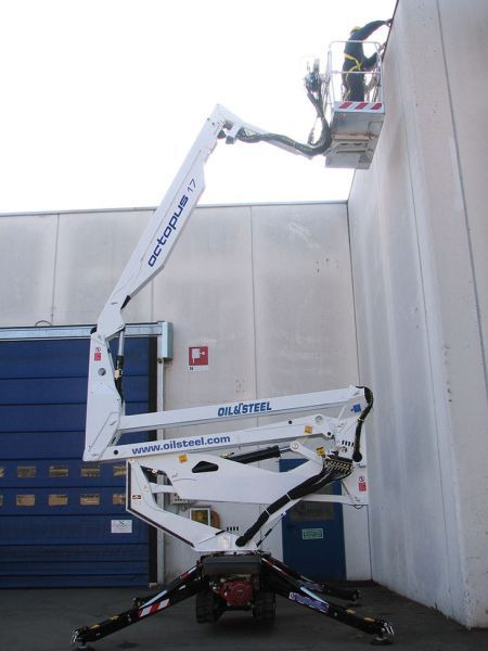 Oil&Steel Octopus 17 podnośnik koszowy na gąsienicach 17 m - Καλαθοφόρο με ερπύστριες: φωτογραφία 2 Oil&Steel Octopus 17 podnośnik koszowy na gąsienicach 17 m - Καλαθοφόρο με ερπύστριες: φωτογραφία 2