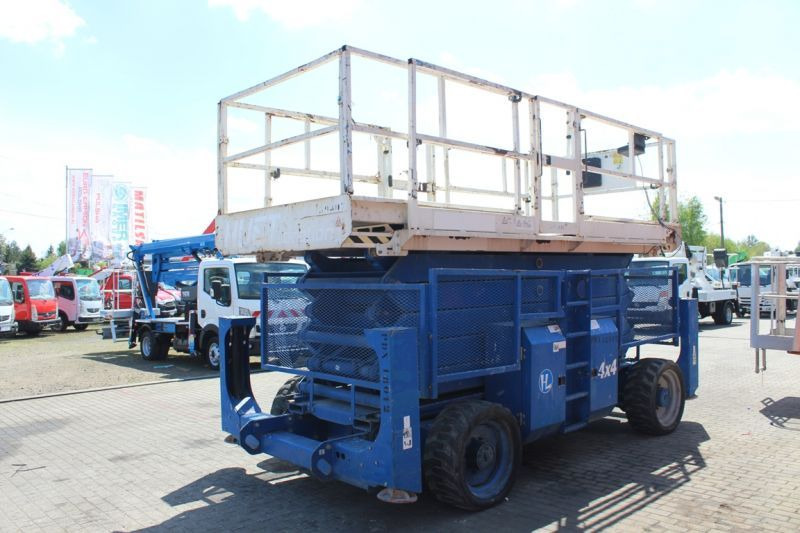 Podnośnik nożycowy 4x4 spalinowy 18 m Genie GS 5390 RT - Ψαλιδωτό ανυψωτικό: φωτογραφία 3 Podnośnik nożycowy 4x4 spalinowy 18 m Genie GS 5390 RT - Ψαλιδωτό ανυψωτικό: φωτογραφία 3