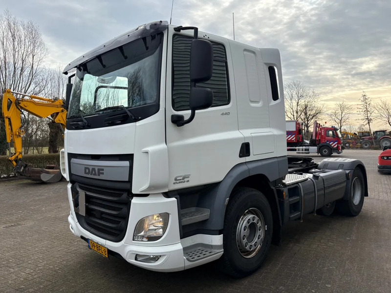 DAF CF 440 6x2 / HOLLAND TRUCK / LOW KM / NEW APK - TUV / BULK COMPRESSOR / ADR I II III / - Τράκτορας: φωτογραφία 2 DAF CF 440 6x2 / HOLLAND TRUCK / LOW KM / NEW APK - TUV / BULK COMPRESSOR / ADR I II III / - Τράκτορας: φωτογραφία 2