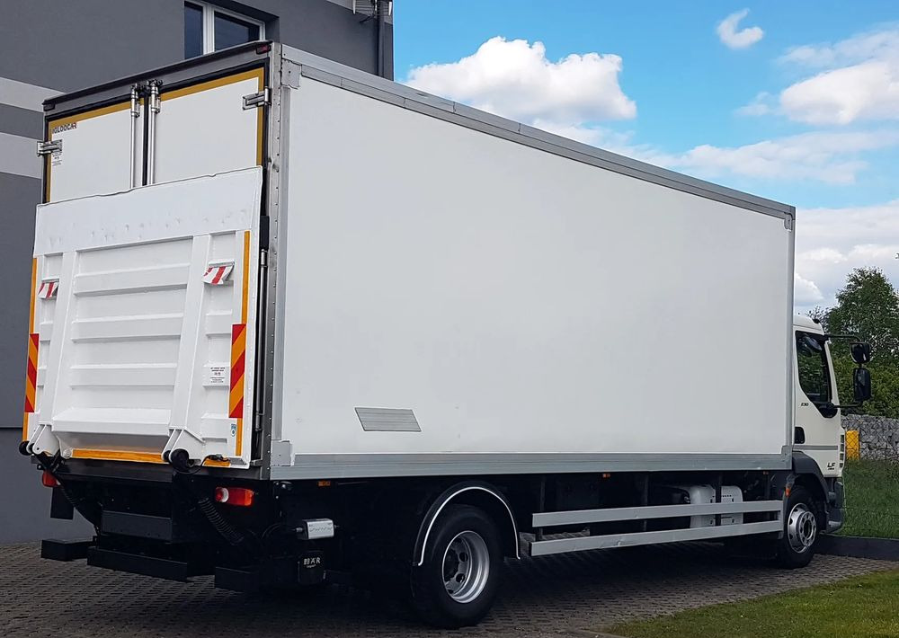 DAF 16T LF 230 WINDA CHŁODNIA 16EP 6,60x2,48x2,39 KLIMA IZOTERMA MROŹNIA - Φορτηγό ψυγείο: φωτογραφία 4 DAF 16T LF 230 WINDA CHŁODNIA 16EP 6,60x2,48x2,39 KLIMA IZOTERMA MROŹNIA - Φορτηγό ψυγείο: φωτογραφία 4