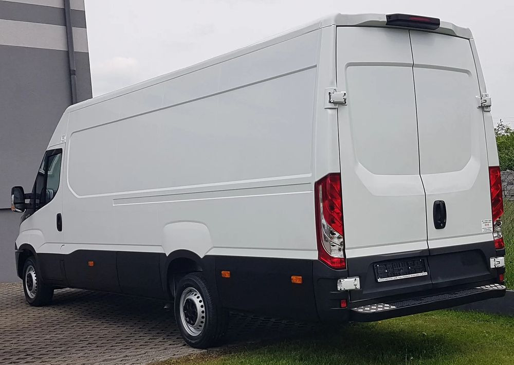 Iveco DAILY 35S15 3,0 MAXI DŁUGI WYSOKI KLIMATRONIK TEMPOMAT BLASZAK VAN - Βαν: φωτογραφία 3 Iveco DAILY 35S15 3,0 MAXI DŁUGI WYSOKI KLIMATRONIK TEMPOMAT BLASZAK VAN - Βαν: φωτογραφία 3