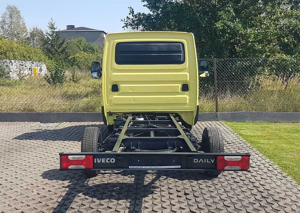 Iveco Daily PODWOZIE RAMA DO ZABUDOWY WIDELEC KLIMA 35S13 DMC 3500 KG KRAJOWY - Φορτηγό σασί: φωτογραφία 5 Iveco Daily PODWOZIE RAMA DO ZABUDOWY WIDELEC KLIMA 35S13 DMC 3500 KG KRAJOWY - Φορτηγό σασί: φωτογραφία 5