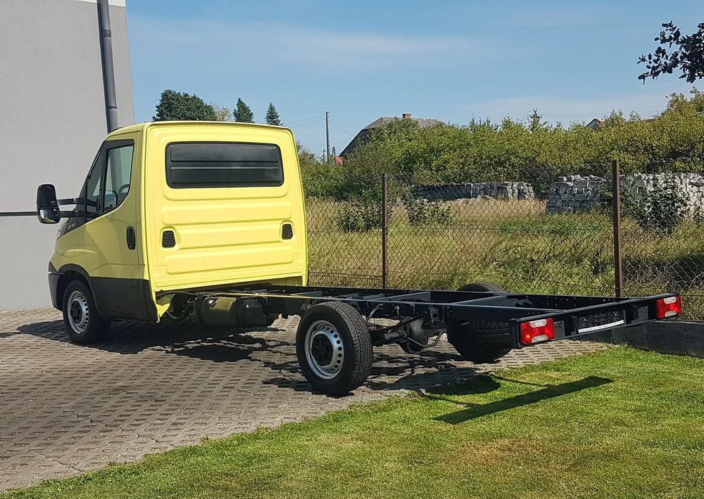 Iveco Daily PODWOZIE RAMA DO ZABUDOWY WIDELEC KLIMA 35S13 DMC 3500 KG KRAJOWY - Φορτηγό σασί: φωτογραφία 3 Iveco Daily PODWOZIE RAMA DO ZABUDOWY WIDELEC KLIMA 35S13 DMC 3500 KG KRAJOWY - Φορτηγό σασί: φωτογραφία 3