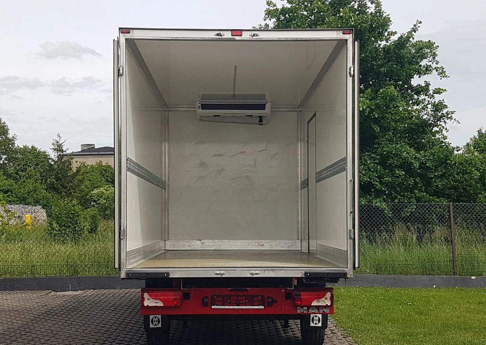 MAN TGE 3.180 8 EP CHŁODNIA AGREGAT 4,20x2,10x2,20 IZOTERMA FUNKCJA GRZANIA KLIMA DMC 3500 KG - Επαγγελματικό αυτοκίνητο ψυγείο: φωτογραφία 5 MAN TGE 3.180 8 EP CHŁODNIA AGREGAT 4,20x2,10x2,20 IZOTERMA FUNKCJA GRZANIA KLIMA DMC 3500 KG - Επαγγελματικό αυτοκίνητο ψυγείο: φωτογραφία 5