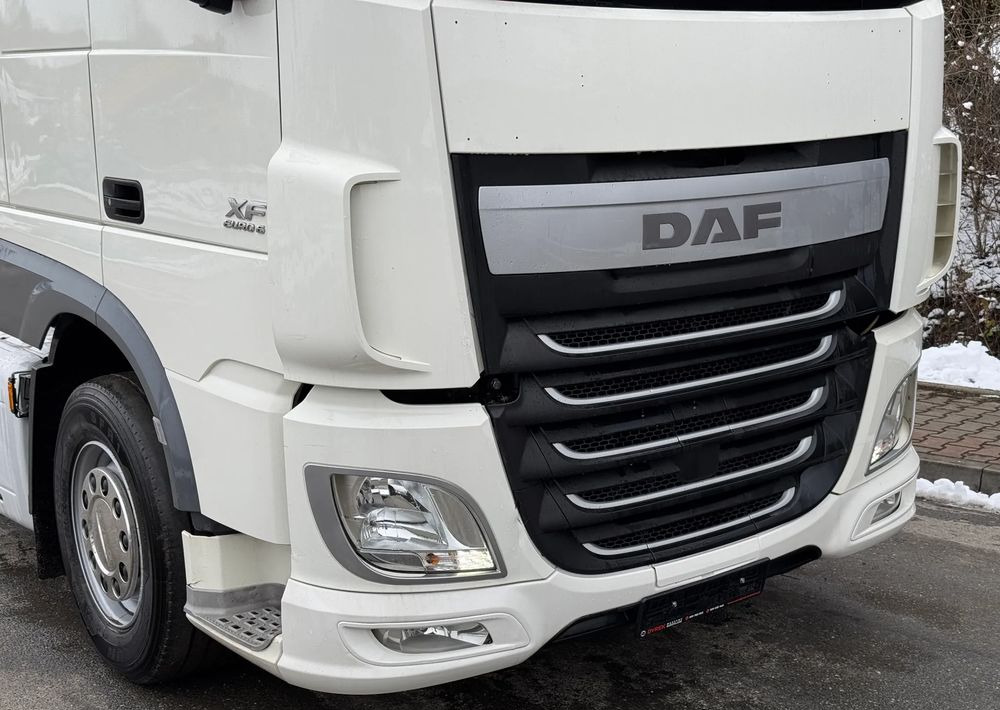 DAF * DAF XF 106 * SPROWADZONY * SUPER STAN CIĄGNIK SIODŁOWY Euro 6 - Τράκτορας: φωτογραφία 4 DAF * DAF XF 106 * SPROWADZONY * SUPER STAN CIĄGNIK SIODŁOWY Euro 6 - Τράκτορας: φωτογραφία 4