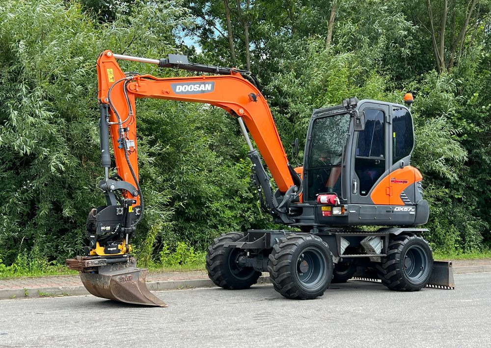 Doosan DOOSAN DX57W *ROTOTILT* 2200 Motogodzin JAK NOWA KOPARKA KOŁOWA STAN PERFEKCYJNY SPROWADZONA - Τροχοφόρος εκσκαφέας: φωτογραφία 1 Doosan DOOSAN DX57W *ROTOTILT* 2200 Motogodzin JAK NOWA KOPARKA KOŁOWA STAN PERFEKCYJNY SPROWADZONA - Τροχοφόρος εκσκαφέας: φωτογραφία 1