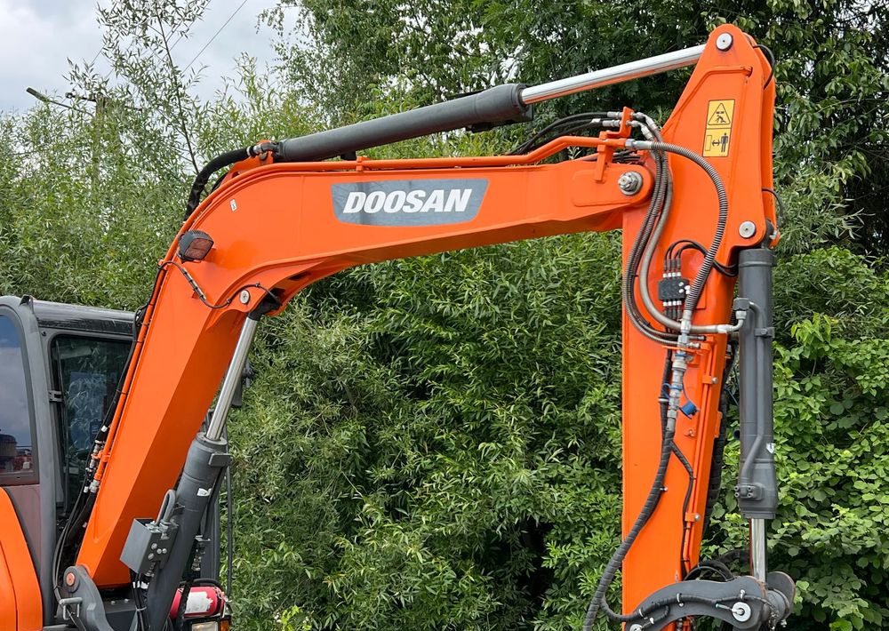 Doosan DOOSAN DX57W *ROTOTILT* 2200 Motogodzin JAK NOWA KOPARKA KOŁOWA STAN PERFEKCYJNY SPROWADZONA - Τροχοφόρος εκσκαφέας: φωτογραφία 4 Doosan DOOSAN DX57W *ROTOTILT* 2200 Motogodzin JAK NOWA KOPARKA KOŁOWA STAN PERFEKCYJNY SPROWADZONA - Τροχοφόρος εκσκαφέας: φωτογραφία 4