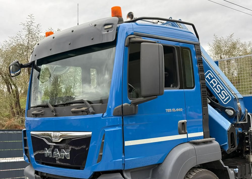 MAN * MAN 18.440 TGS * 4x4 * HDS Fassi F215 * Sprowadzony * 95 000 KM ! * Stan Jak Nowy - Φορτηγό με ανοιχτή καρότσα, Φορτηγό με γερανό: φωτογραφία 4 MAN * MAN 18.440 TGS * 4x4 * HDS Fassi F215 * Sprowadzony * 95 000 KM ! * Stan Jak Nowy - Φορτηγό με ανοιχτή καρότσα, Φορτηγό με γερανό: φωτογραφία 4