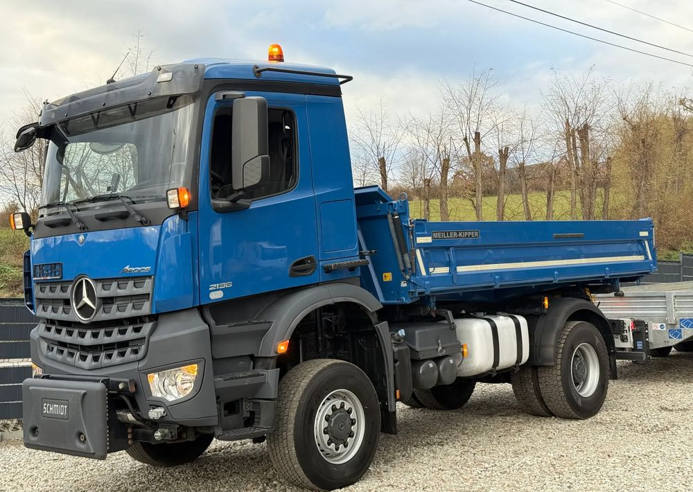 Mercedes-Benz * Arocs * 4X4 * JAK NOWY * Wywrotka Kiper Meiller+ Przyczepa * Zestaw Sprowadzony * 80.700 km Oryginalnie * Mercedes - Φορτηγό ανατρεπόμενο: φωτογραφία 3 Mercedes-Benz * Arocs * 4X4 * JAK NOWY * Wywrotka Kiper Meiller+ Przyczepa * Zestaw Sprowadzony * 80.700 km Oryginalnie * Mercedes - Φορτηγό ανατρεπόμενο: φωτογραφία 3