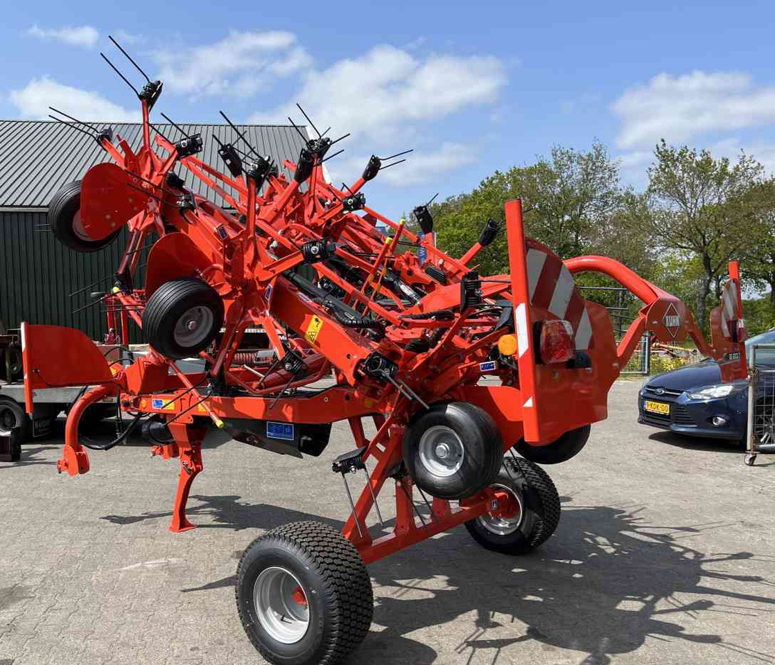 Kuhn GF8703T Schudder Tedder Kreiselheuer weidebouwmachines - Χορτοσυλλέκτης: φωτογραφία 3 Kuhn GF8703T Schudder Tedder Kreiselheuer weidebouwmachines - Χορτοσυλλέκτης: φωτογραφία 3