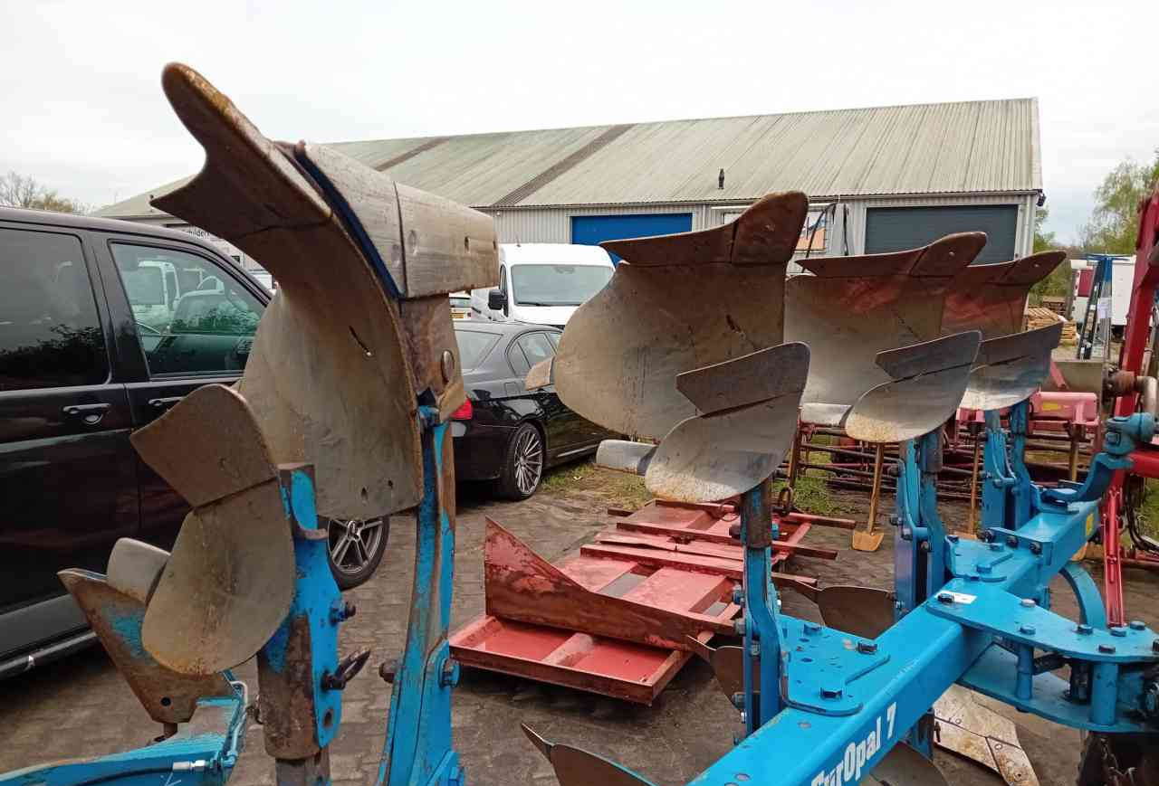 Lemken Europal 7 4+1 N90 - Άροτρο: φωτογραφία 5 Lemken Europal 7 4+1 N90 - Άροτρο: φωτογραφία 5