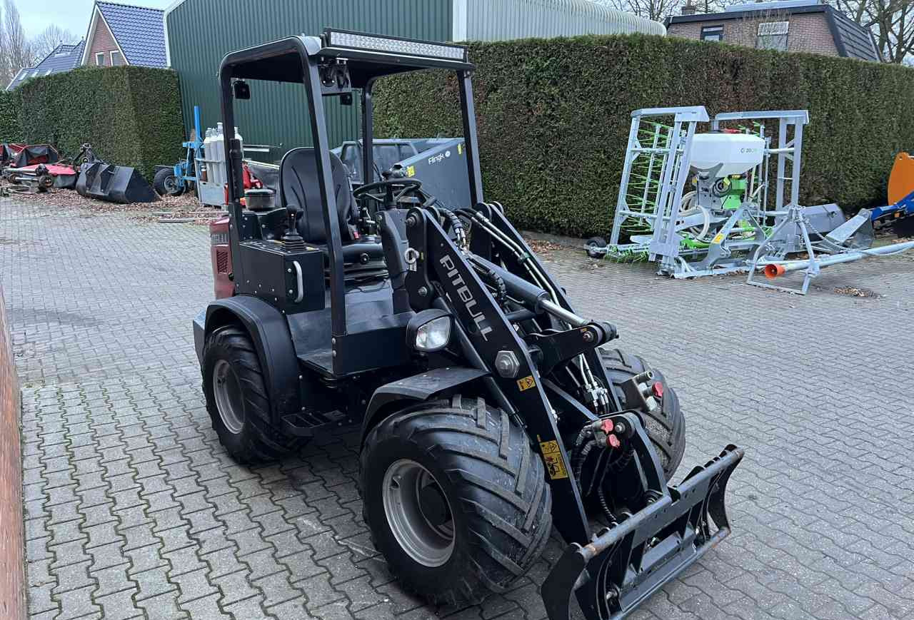 Pitbull X27-45CRT Minishovel, Compact loader, shovels - Ελαστιχοφόρος φορτωτής: φωτογραφία 4 Pitbull X27-45CRT Minishovel, Compact loader, shovels - Ελαστιχοφόρος φορτωτής: φωτογραφία 4