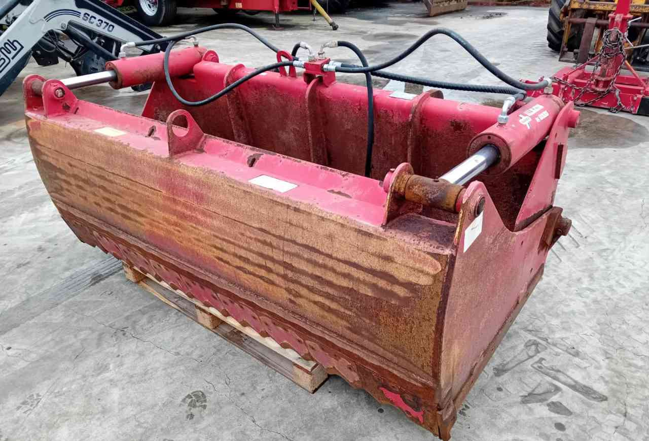 Redrock Allround 85-200 kuilhapper Volvo L30 aansl. voermachines - Μηχανήματα ενσίρωσης: φωτογραφία 1 Redrock Allround 85-200 kuilhapper Volvo L30 aansl. voermachines - Μηχανήματα ενσίρωσης: φωτογραφία 1