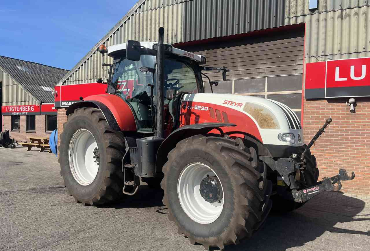 Steyr CVT 6230 Tractoren - Τρακτέρ: φωτογραφία 2 Steyr CVT 6230 Tractoren - Τρακτέρ: φωτογραφία 2