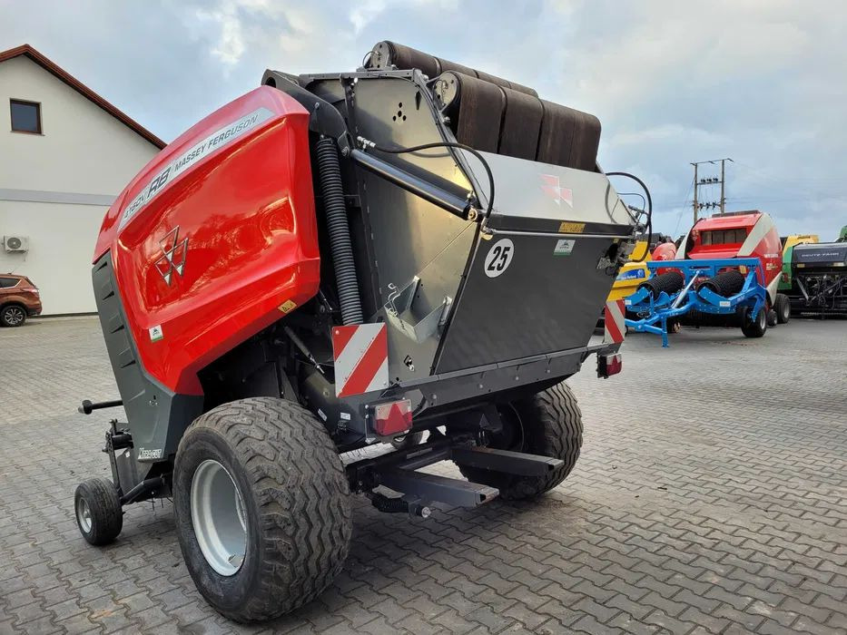 Massey Ferguson RB4160V Fendt - Χορτοδετική μηχανή στρόγγυλης μπάλας: φωτογραφία 5 Massey Ferguson RB4160V Fendt - Χορτοδετική μηχανή στρόγγυλης μπάλας: φωτογραφία 5