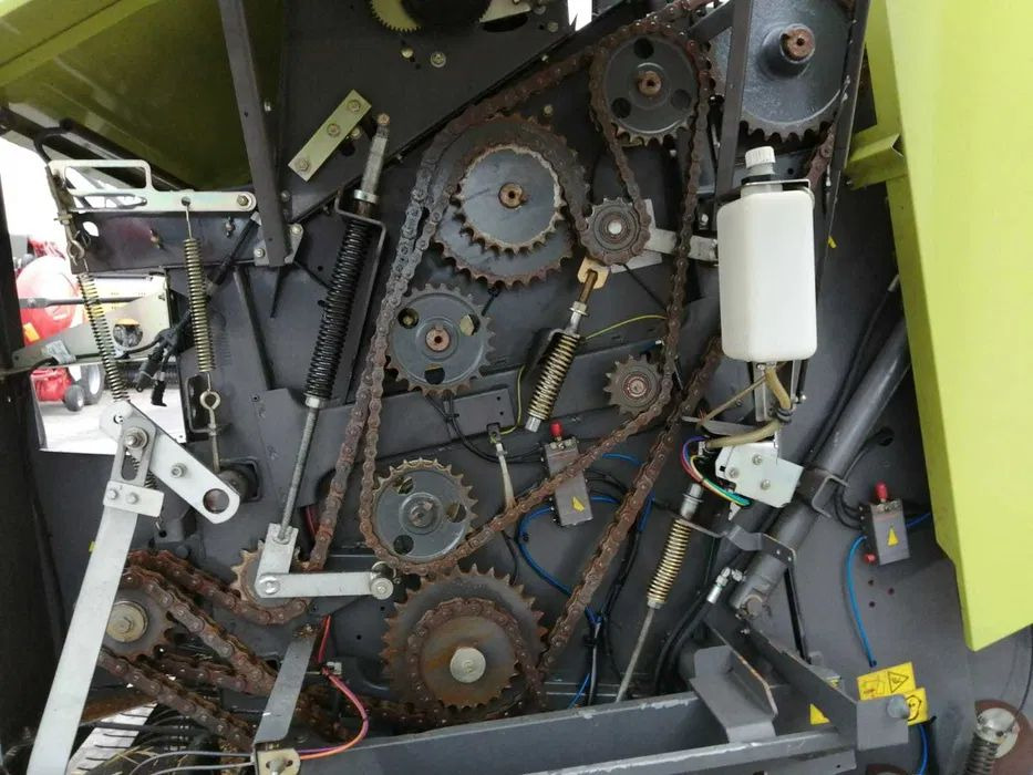 Χορτοδετική μηχανή στρόγγυλης μπάλας Prasa rolująca Claas Rollant 374: φωτογραφία 7 Χορτοδετική μηχανή στρόγγυλης μπάλας Prasa rolująca Claas Rollant 374: φωτογραφία 7