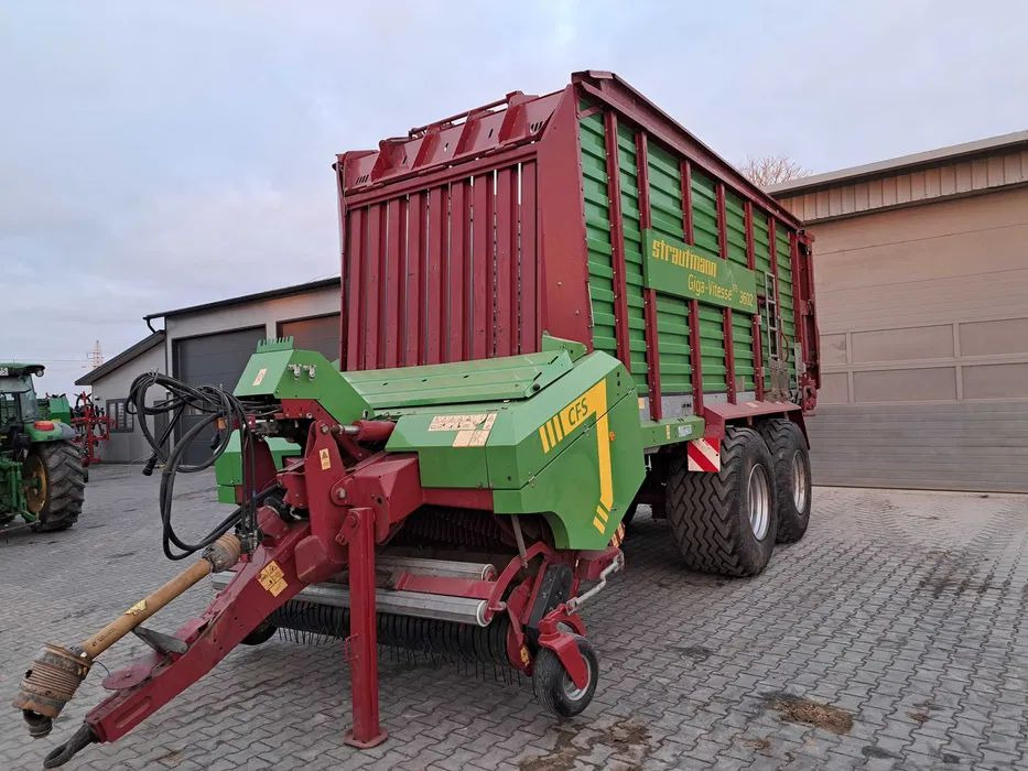 Przyczepa samozbierająca Strautmann 3602 Giga Vitesse 2019 rok - Βαγόνι ενσίρωσης: φωτογραφία 1 Przyczepa samozbierająca Strautmann 3602 Giga Vitesse 2019 rok - Βαγόνι ενσίρωσης: φωτογραφία 1