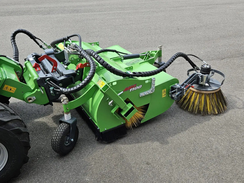 Avant borstel met opvangbak 1100 - Παρελκόμενα για Γεωργικά μηχανήματα: φωτογραφία 3 Avant borstel met opvangbak 1100 - Παρελκόμενα για Γεωργικά μηχανήματα: φωτογραφία 3