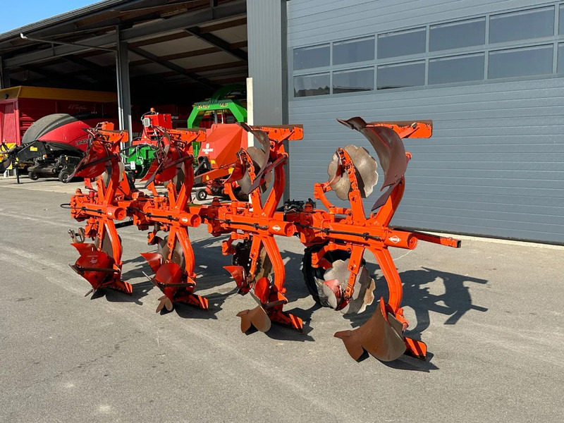 Kuhn Vari Master 151 - Άροτρο: φωτογραφία 3 Kuhn Vari Master 151 - Άροτρο: φωτογραφία 3
