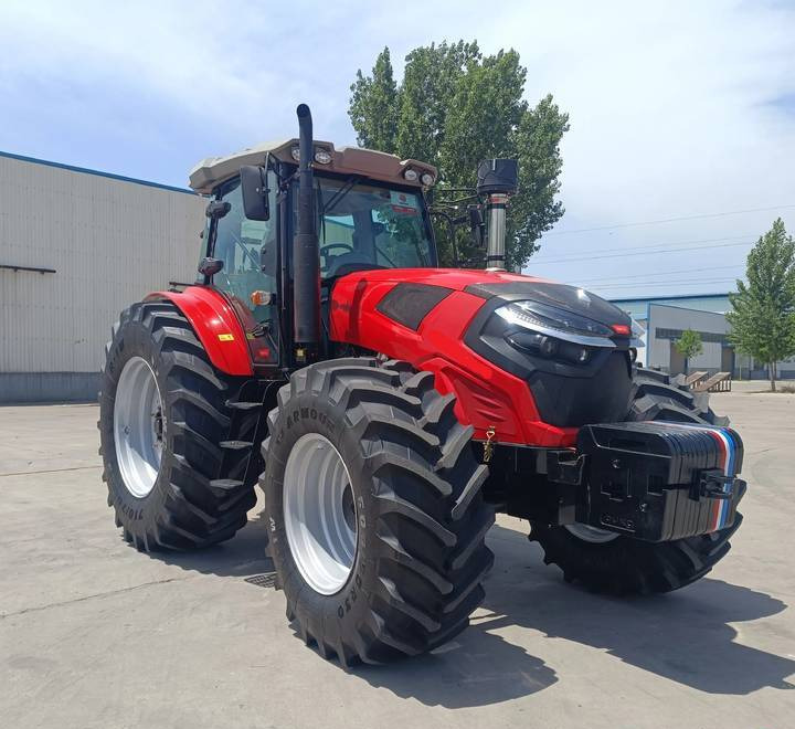 NEW MAXUS 280 HP 4x4 Tractor Warranty НОВИЙ MAXUS 280 К.с. 4x4 Трактор Гарантія NOWY Ciągnik 280 KM 4x4 MAXUS Gwarancja - Τρακτέρ: φωτογραφία 3 NEW MAXUS 280 HP 4x4 Tractor Warranty НОВИЙ MAXUS 280 К.с. 4x4 Трактор Гарантія NOWY Ciągnik 280 KM 4x4 MAXUS Gwarancja - Τρακτέρ: φωτογραφία 3