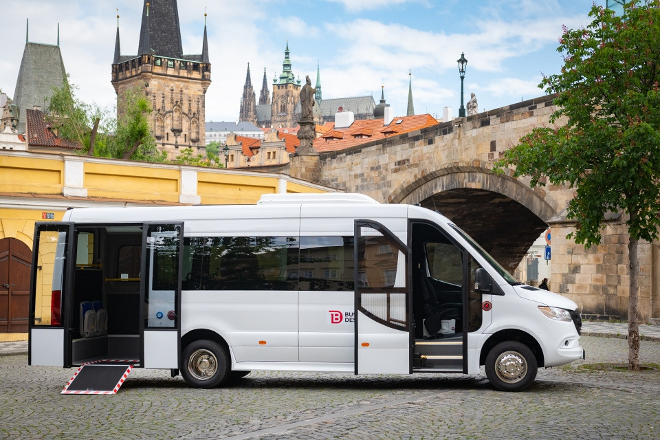 Mercedes-Benz Sprinter City - Μικρό λεωφορείο, Επιβατικό βαν: φωτογραφία 2 Mercedes-Benz Sprinter City - Μικρό λεωφορείο, Επιβατικό βαν: φωτογραφία 2