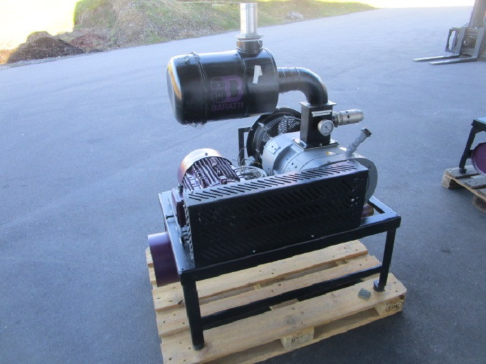 BARRATI VAKUUMPUMPE MIT GESTELL MIT ANSAUGFILTER UND SCHALLDÄMPFER - Μηχανή συσκευασίας: φωτογραφία 4 BARRATI VAKUUMPUMPE MIT GESTELL MIT ANSAUGFILTER UND SCHALLDÄMPFER - Μηχανή συσκευασίας: φωτογραφία 4