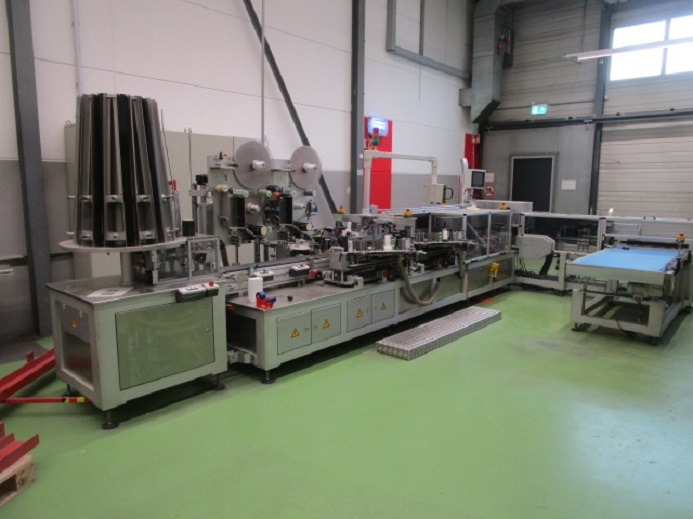 BECHER ETIKETTIERANLAGE SCHLEUTER GU 4S 6 - Μηχανή συσκευασίας: φωτογραφία 1 BECHER ETIKETTIERANLAGE SCHLEUTER GU 4S 6 - Μηχανή συσκευασίας: φωτογραφία 1