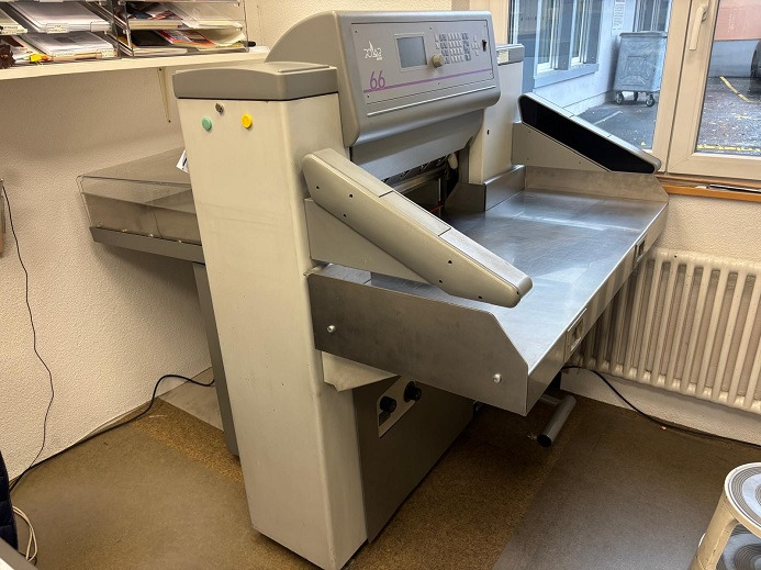 POLAR 66 - Μηχανή κοπής χαρτιού: φωτογραφία 1 POLAR 66 - Μηχανή κοπής χαρτιού: φωτογραφία 1