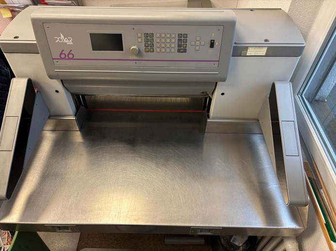 POLAR 66 - Μηχανή κοπής χαρτιού: φωτογραφία 2 POLAR 66 - Μηχανή κοπής χαρτιού: φωτογραφία 2