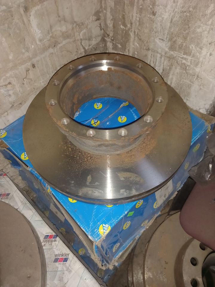 IVECO EUROTECH - Δίσκος φρένων: φωτογραφία 1 IVECO EUROTECH - Δίσκος φρένων: φωτογραφία 1