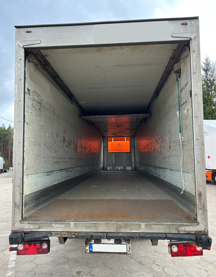 Schmitz Cargobull CHŁODNIA / IZOTERMA / KONTENER / MAGAZYN / 3 SZTUKI !! - Επικαθήμενο ψυγείο: φωτογραφία 4 Schmitz Cargobull CHŁODNIA / IZOTERMA / KONTENER / MAGAZYN / 3 SZTUKI !! - Επικαθήμενο ψυγείο: φωτογραφία 4