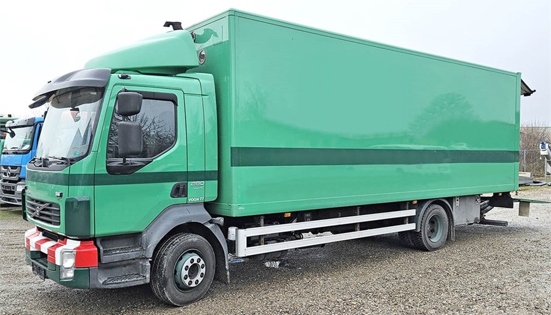 Volvo Industrial pressure washer - Κοινοτικο όχημα/ Ειδικό όχημα, Φορτηγό: φωτογραφία 1 Volvo Industrial pressure washer - Κοινοτικο όχημα/ Ειδικό όχημα, Φορτηγό: φωτογραφία 1