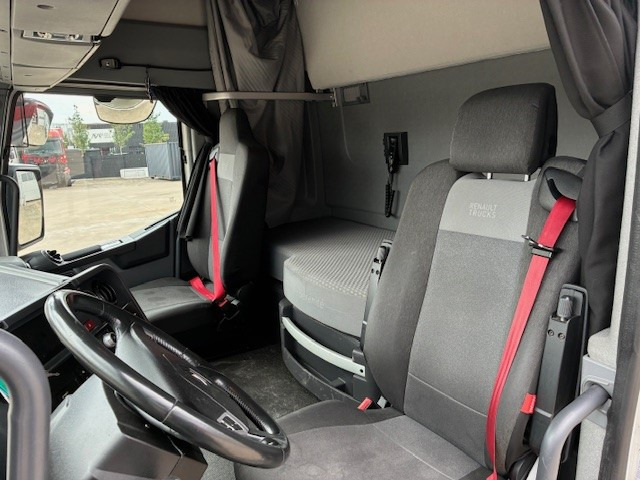 Renault Trucks T - Τράκτορας: φωτογραφία 5 Renault Trucks T - Τράκτορας: φωτογραφία 5