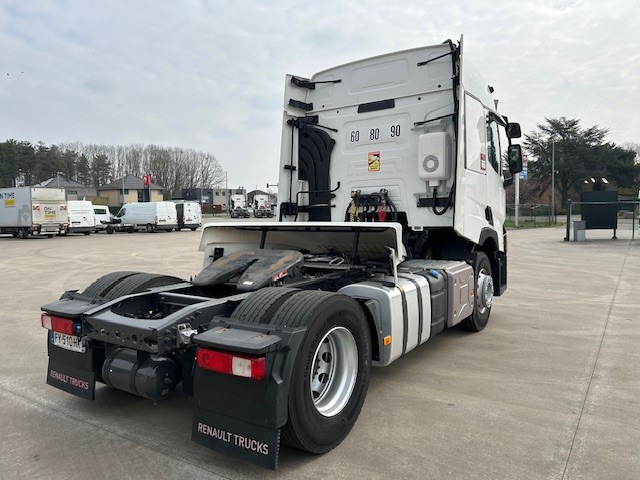 Renault Trucks T - Τράκτορας: φωτογραφία 3 Renault Trucks T - Τράκτορας: φωτογραφία 3