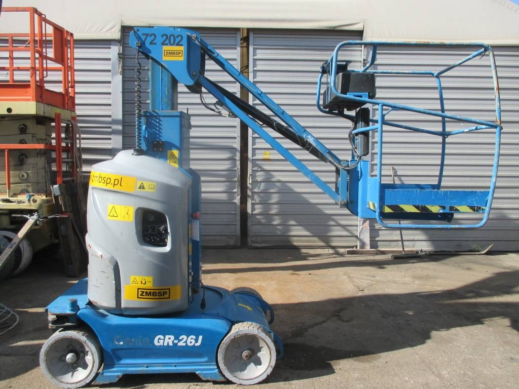 Genie GR 26 J - Κάθετος ανελκυστήρας με κατάρτι: φωτογραφία 1 Genie GR 26 J - Κάθετος ανελκυστήρας με κατάρτι: φωτογραφία 1