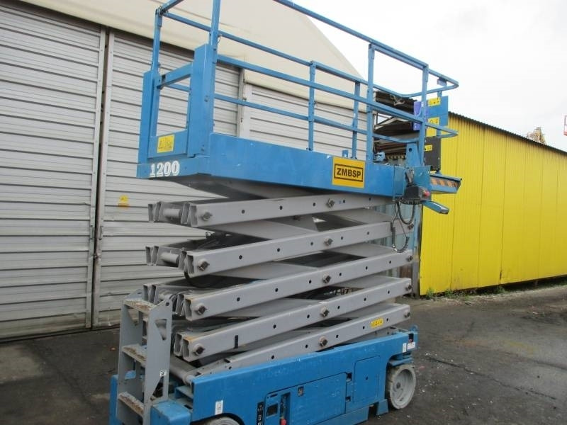 Genie GS 3232 - Ψαλιδωτό ανυψωτικό: φωτογραφία 2 Genie GS 3232 - Ψαλιδωτό ανυψωτικό: φωτογραφία 2